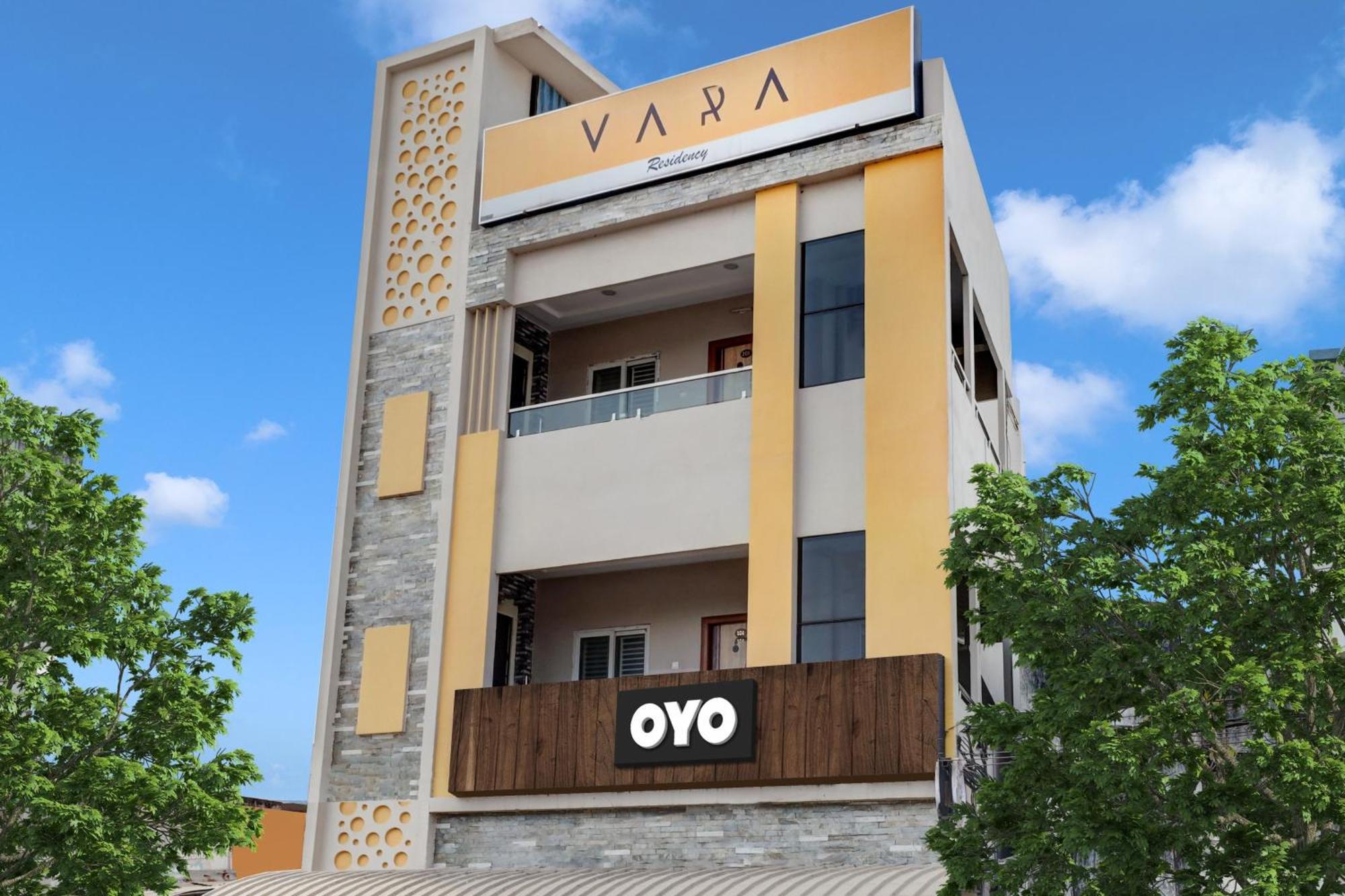 Hotel O Vara Residency Rajahmundry Bagian luar foto